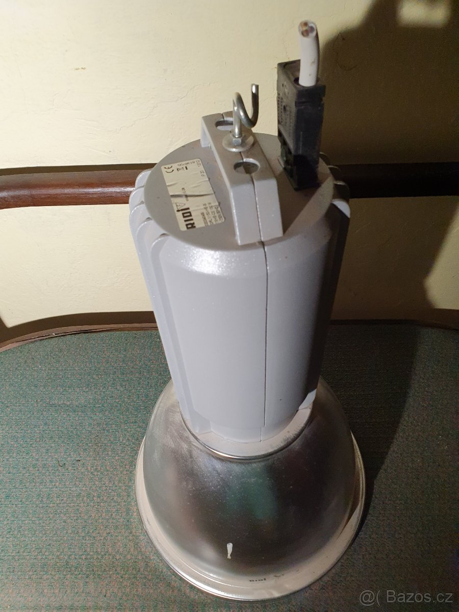 Průmyslové světlo RIDI GRL1/150 - 3