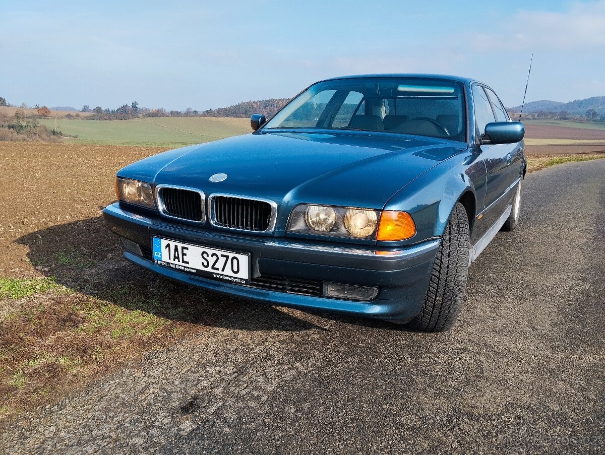 BMW e38 3.0 V8, manuál - 3
