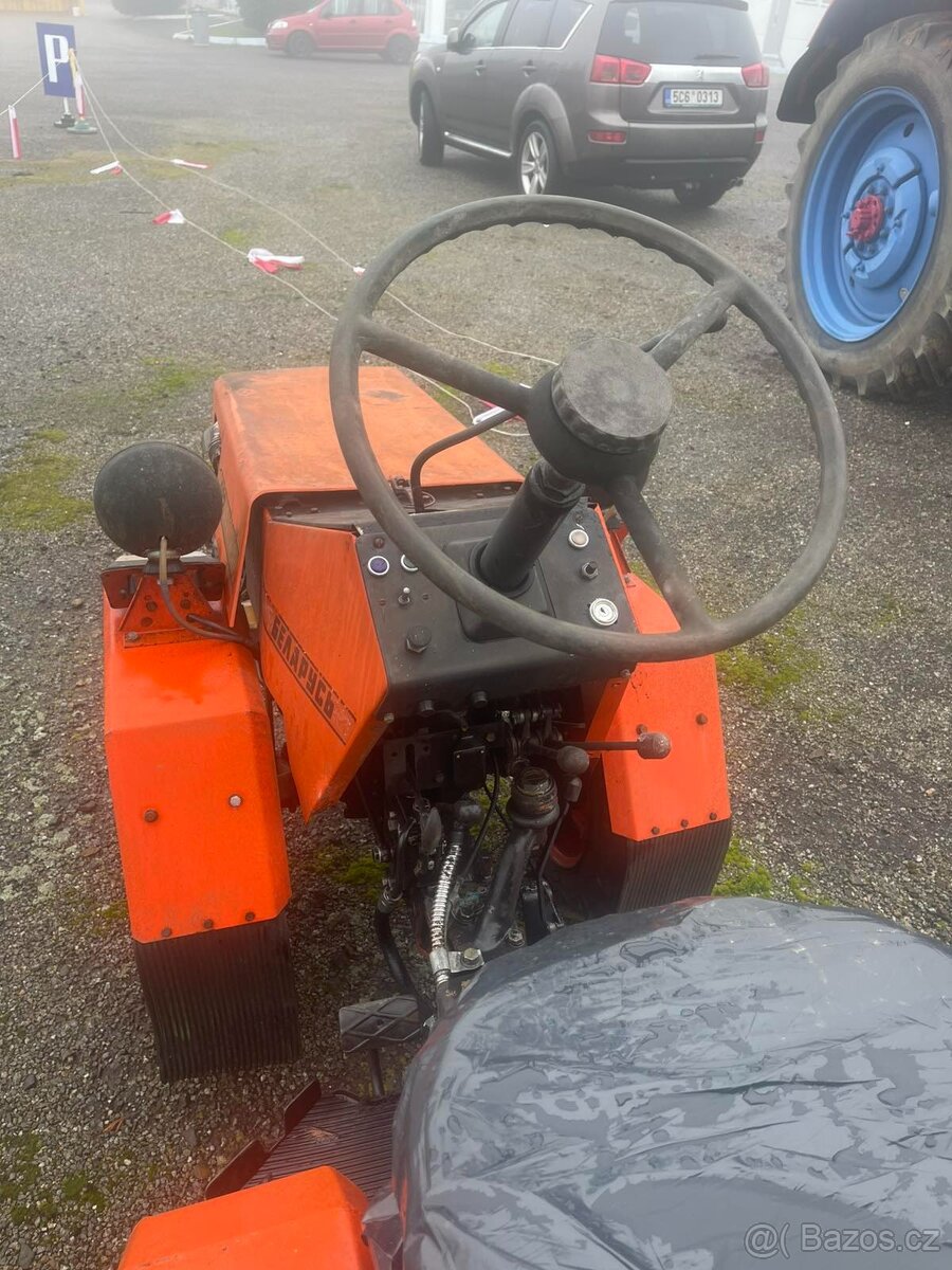 Prodám traktor BELORUS 082,mozne dokoupit příslušenství. - 3