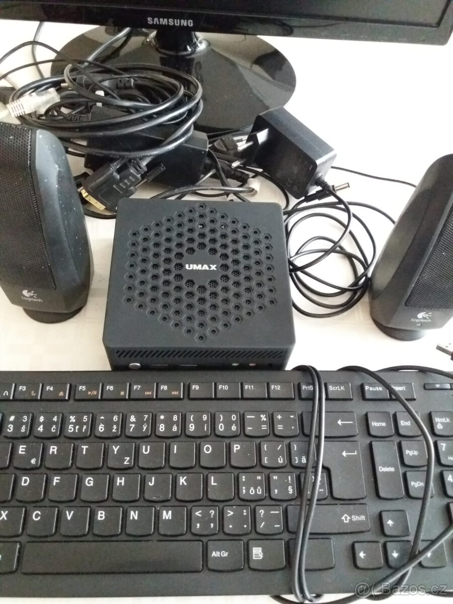Mini počítač UMAX. v záruce-SLEVA - 3