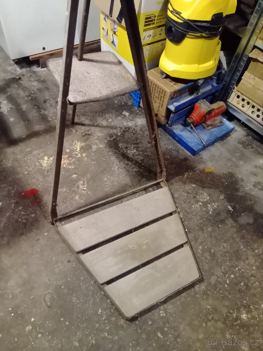 Pracovní stojan Pijonýr - 3