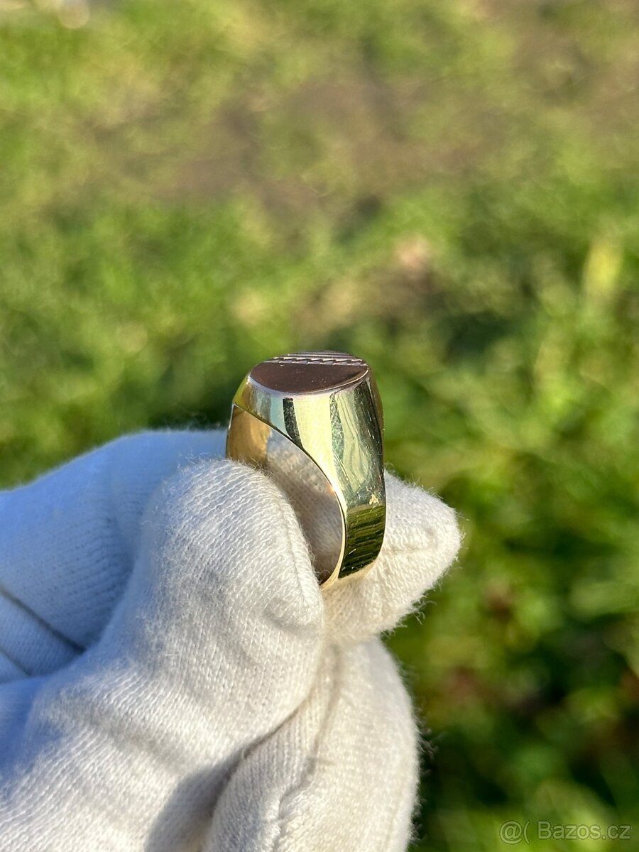 Zlatý prsten 5,94g - 3
