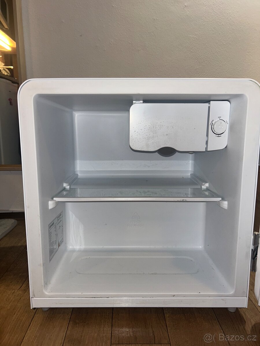 Malá lednice concept LR2047wh - 3