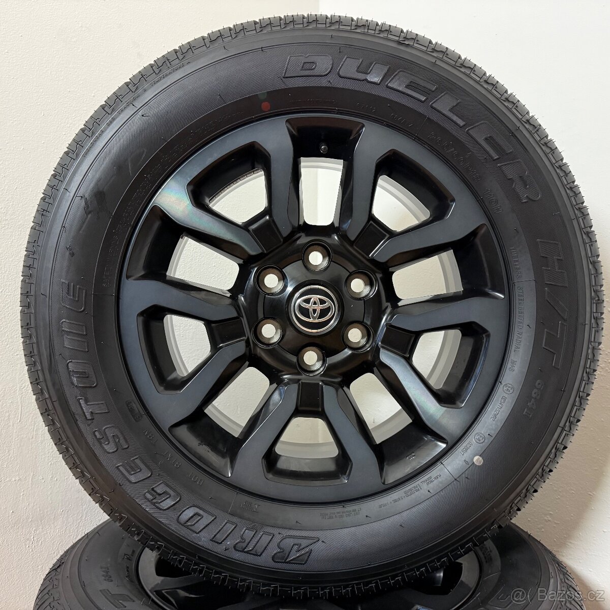 TOYOTA HILUX 6x139,7 R18 ET30+LETNÍ 265/60R18 9mm - 3