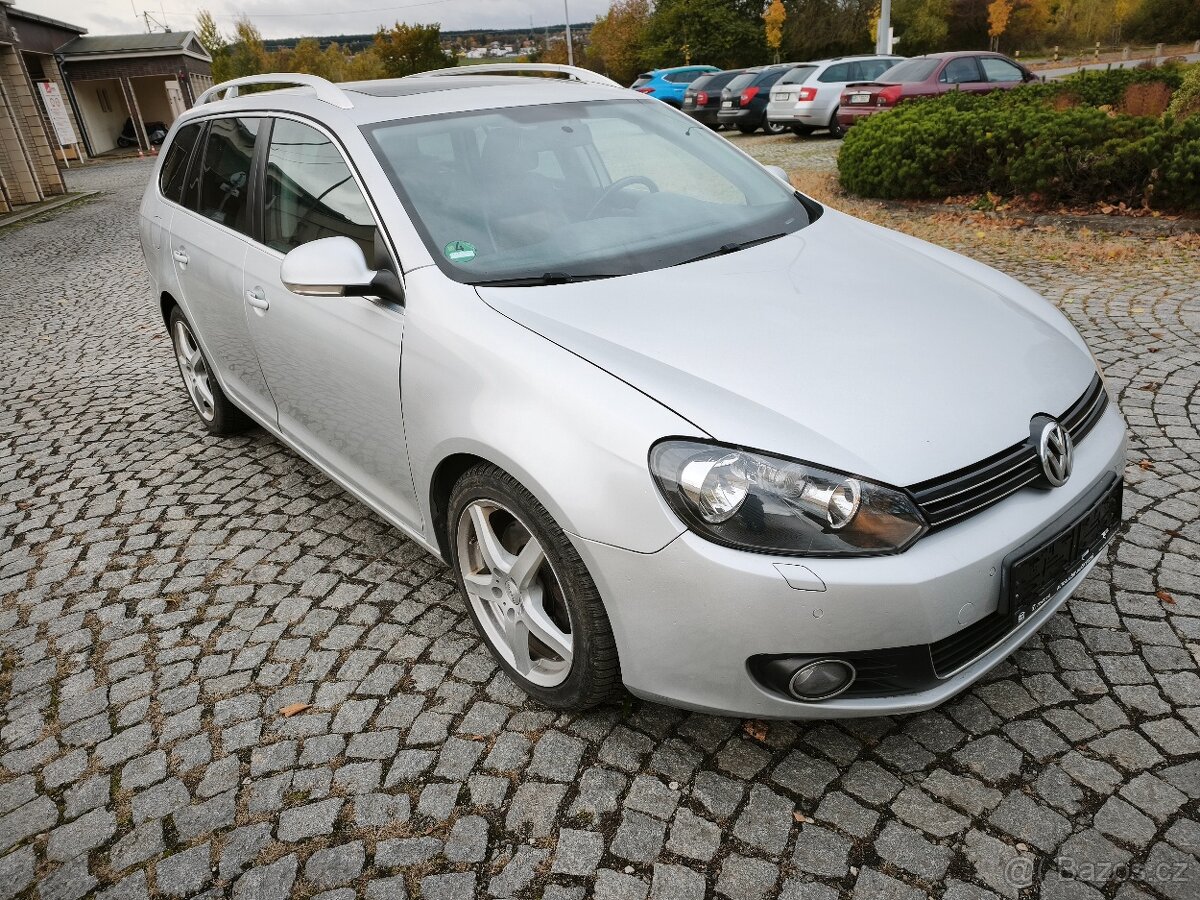 Volkswagen Golf VI combi 2.0 (103 kw) Kůže Highline Panorama - 3