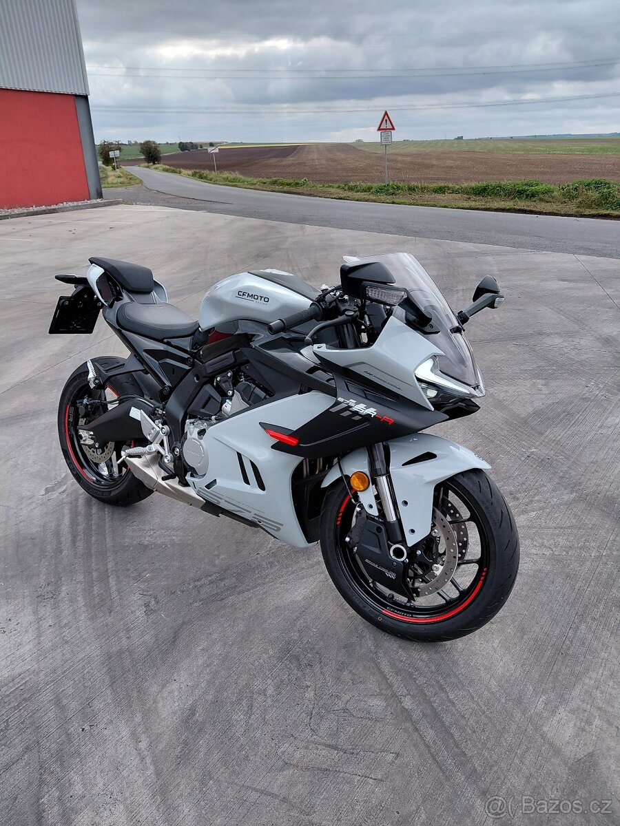 CF Moto 675 SR-R - 3