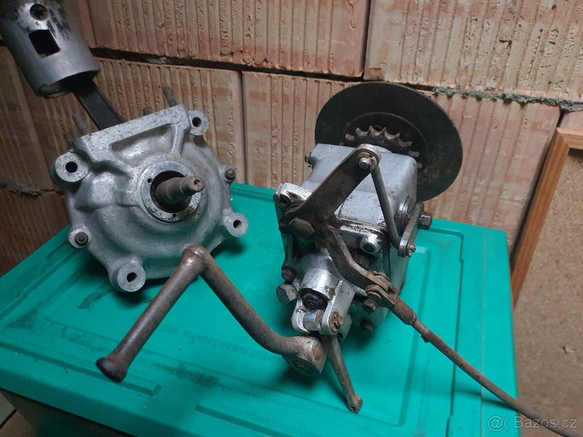 Jawa 250 Special - 3