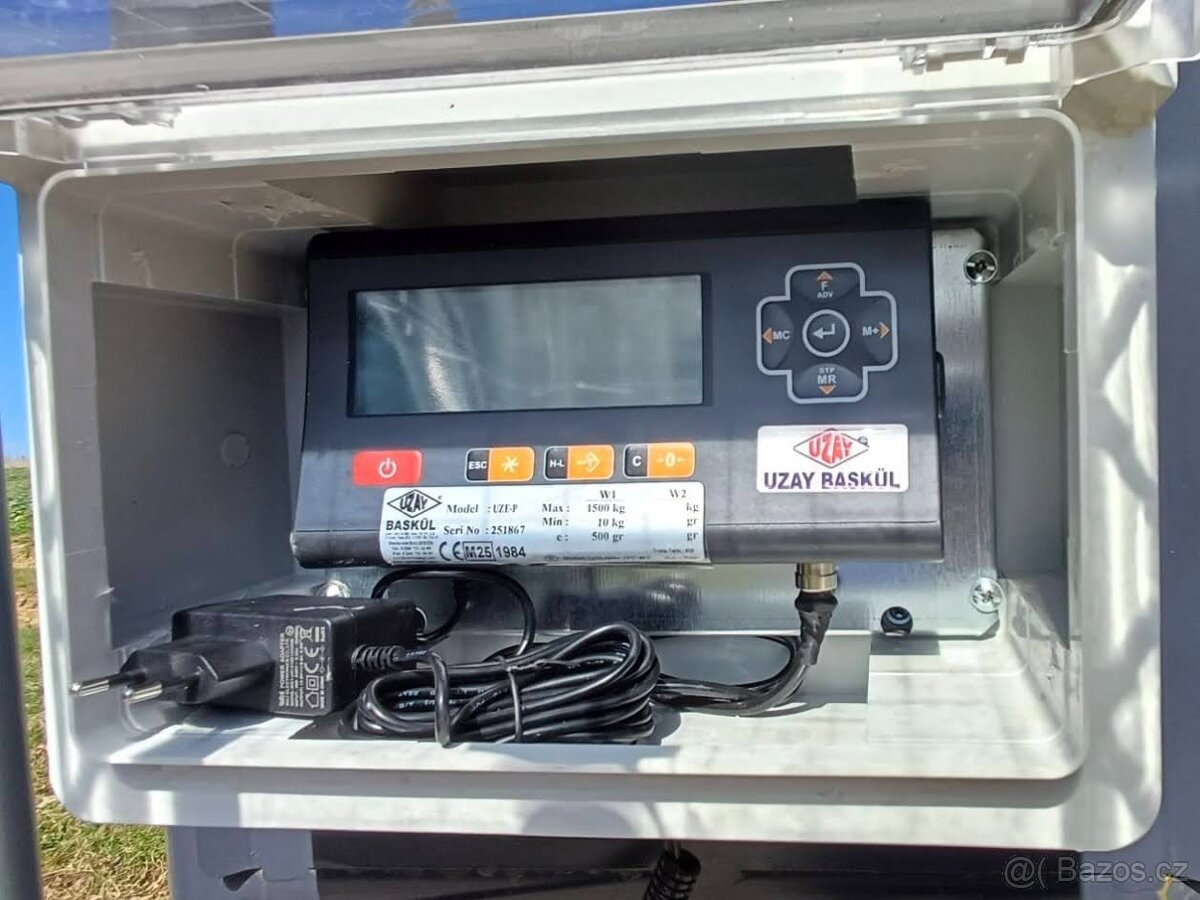 Fixační klec s váhou pro skot - 3