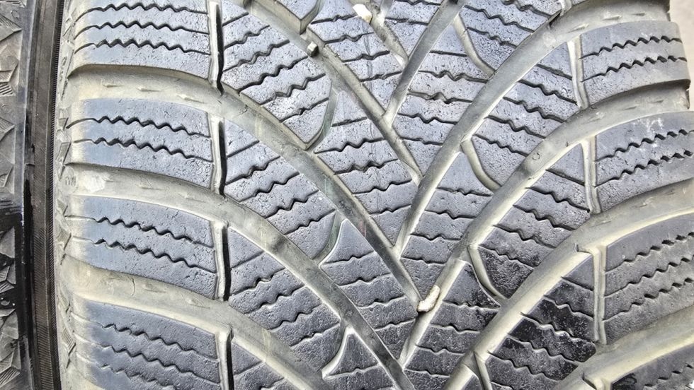 Zimní pneu 195/65/15 Semperit - 3