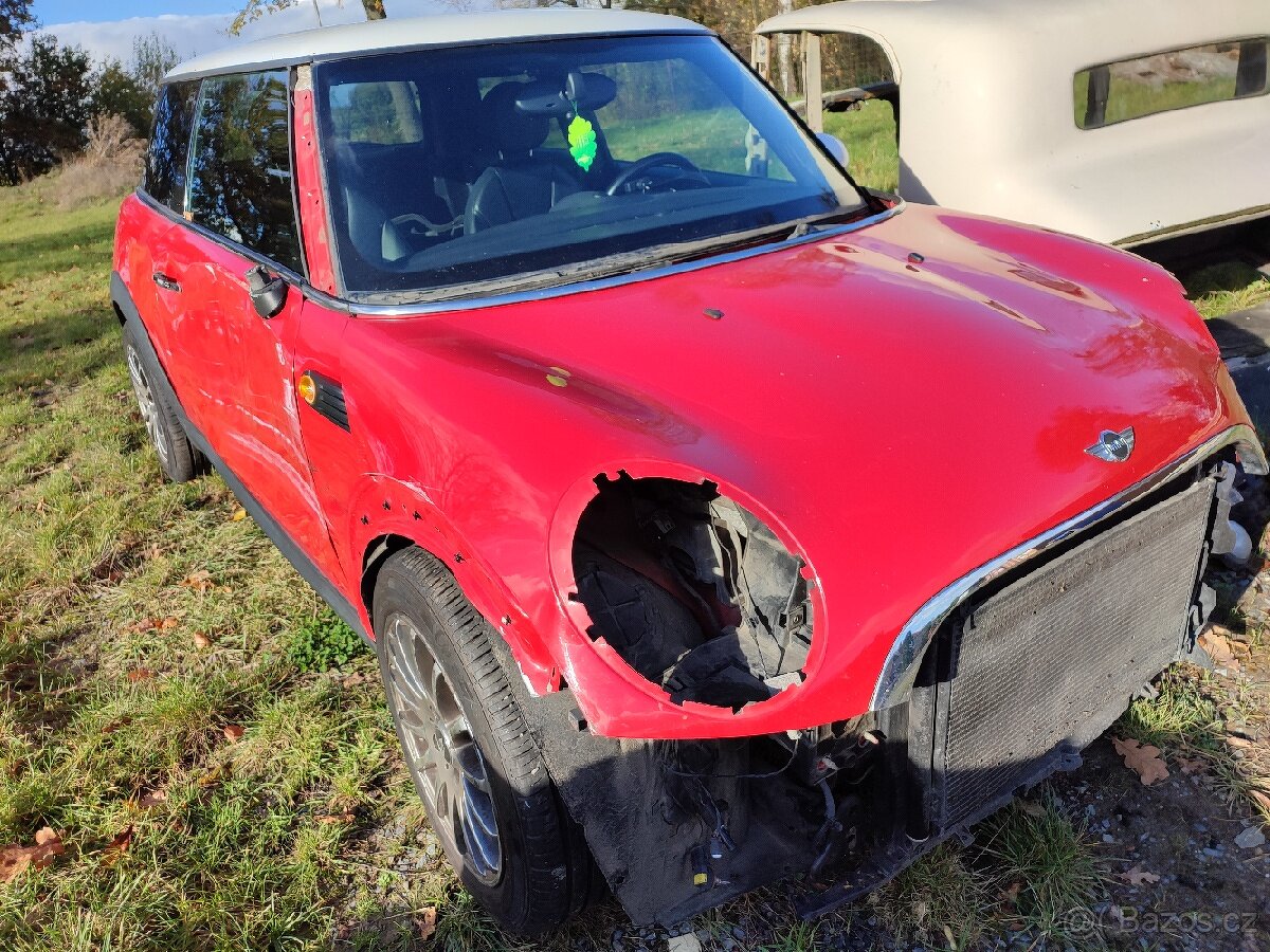 Mini Cooper 2007 na díly - 3