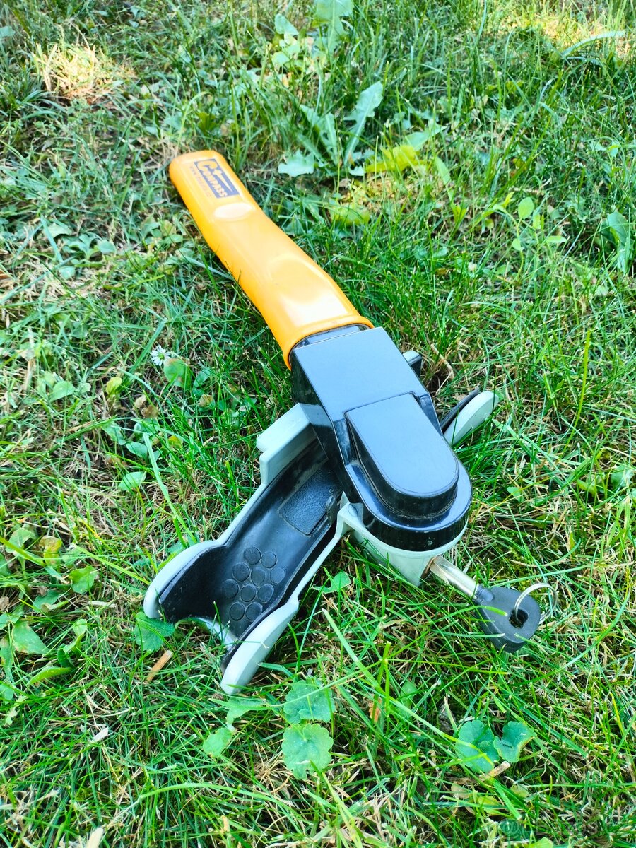 Zámek volantu Compass - 3