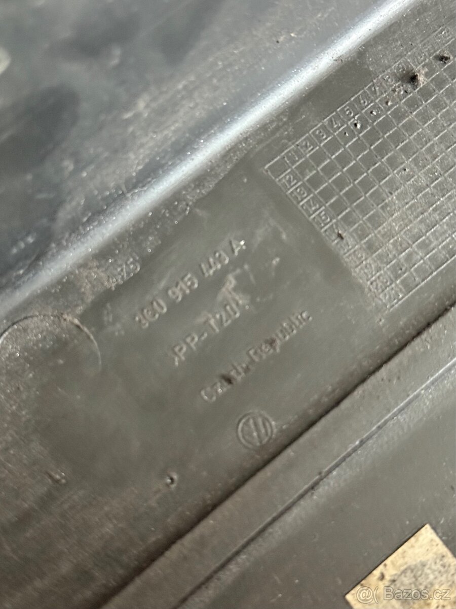 Víko baterie 3C0 915 443 A - 3