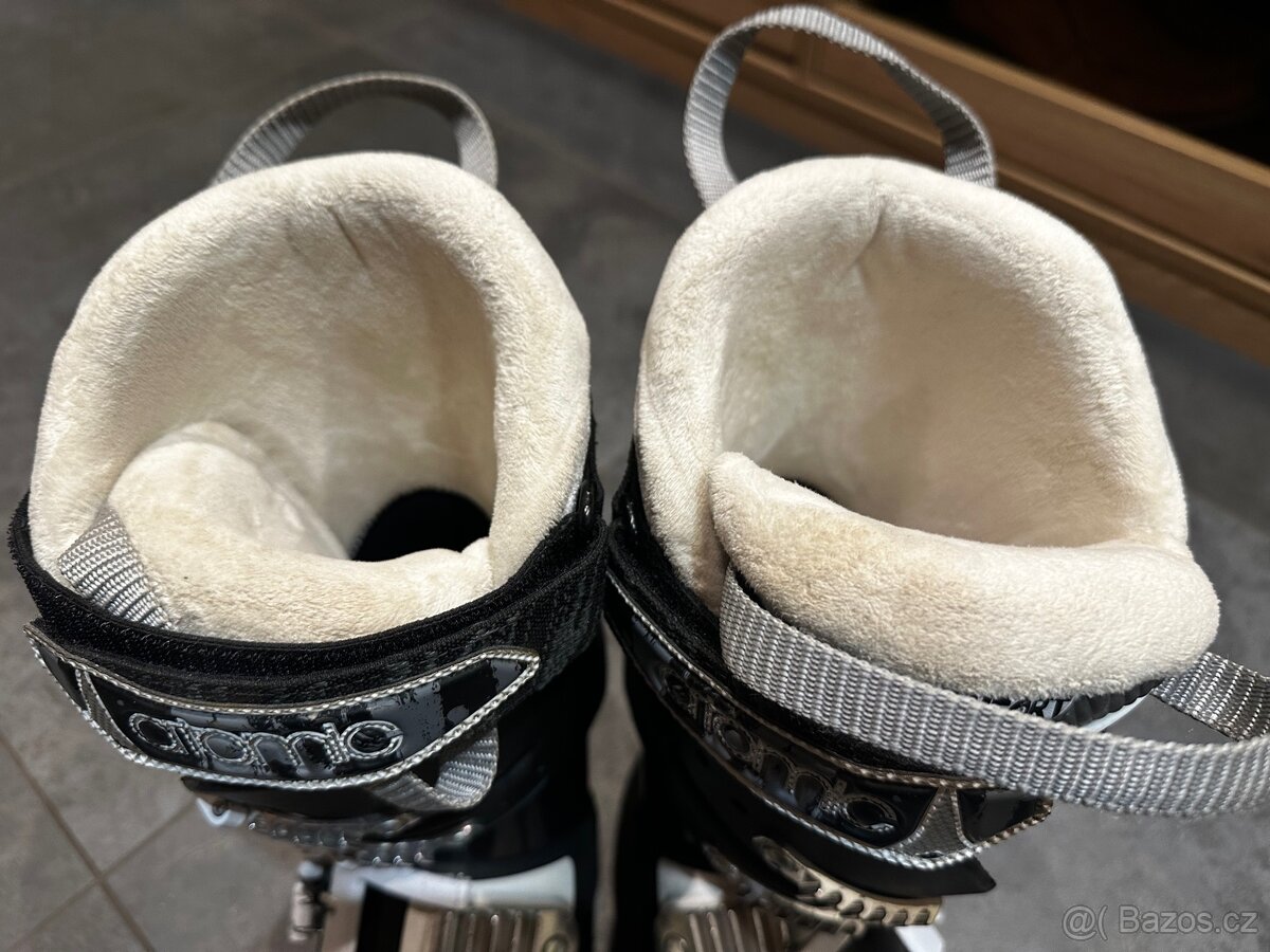 Sjezdové boty/lyžáky dámské Atomic 25/25,5 - 3