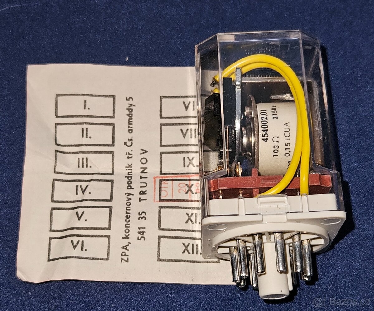 Relé pomocné ZPA Trutnov RP 700 PC – 12 V - 3