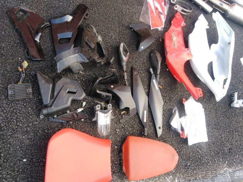 Aprilia tuono na nd - 3