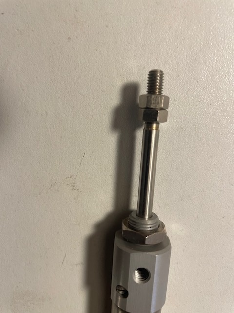 Pneumatický válec SMC CDJ2B16 - 3