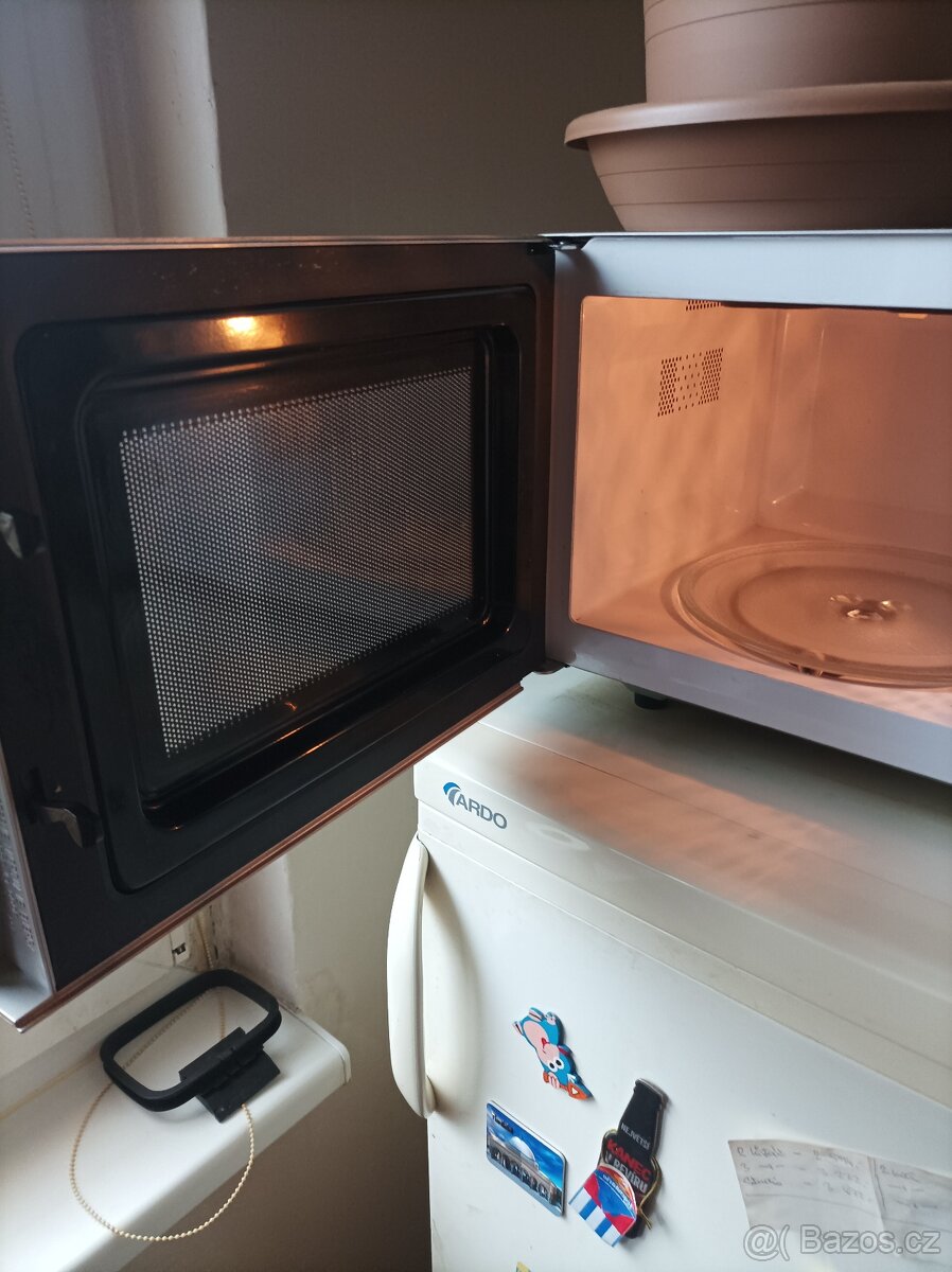 Mikrovlnná trouba s grilem - 3