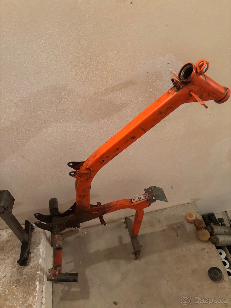 Rám Jawa Pionyr - 3