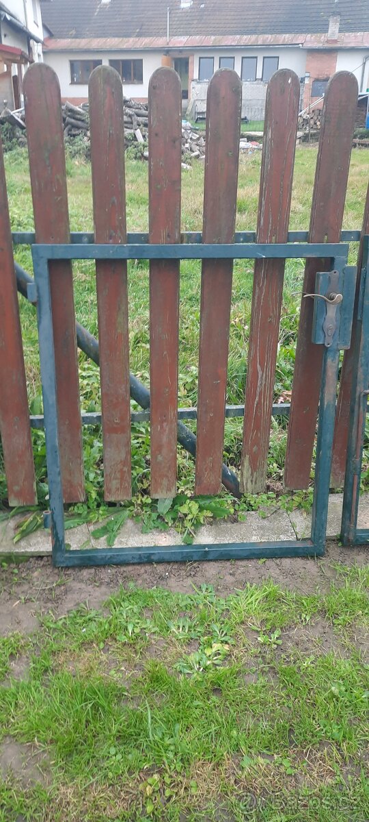 PRODEJ KOVOVÉ BRÁNY - 3