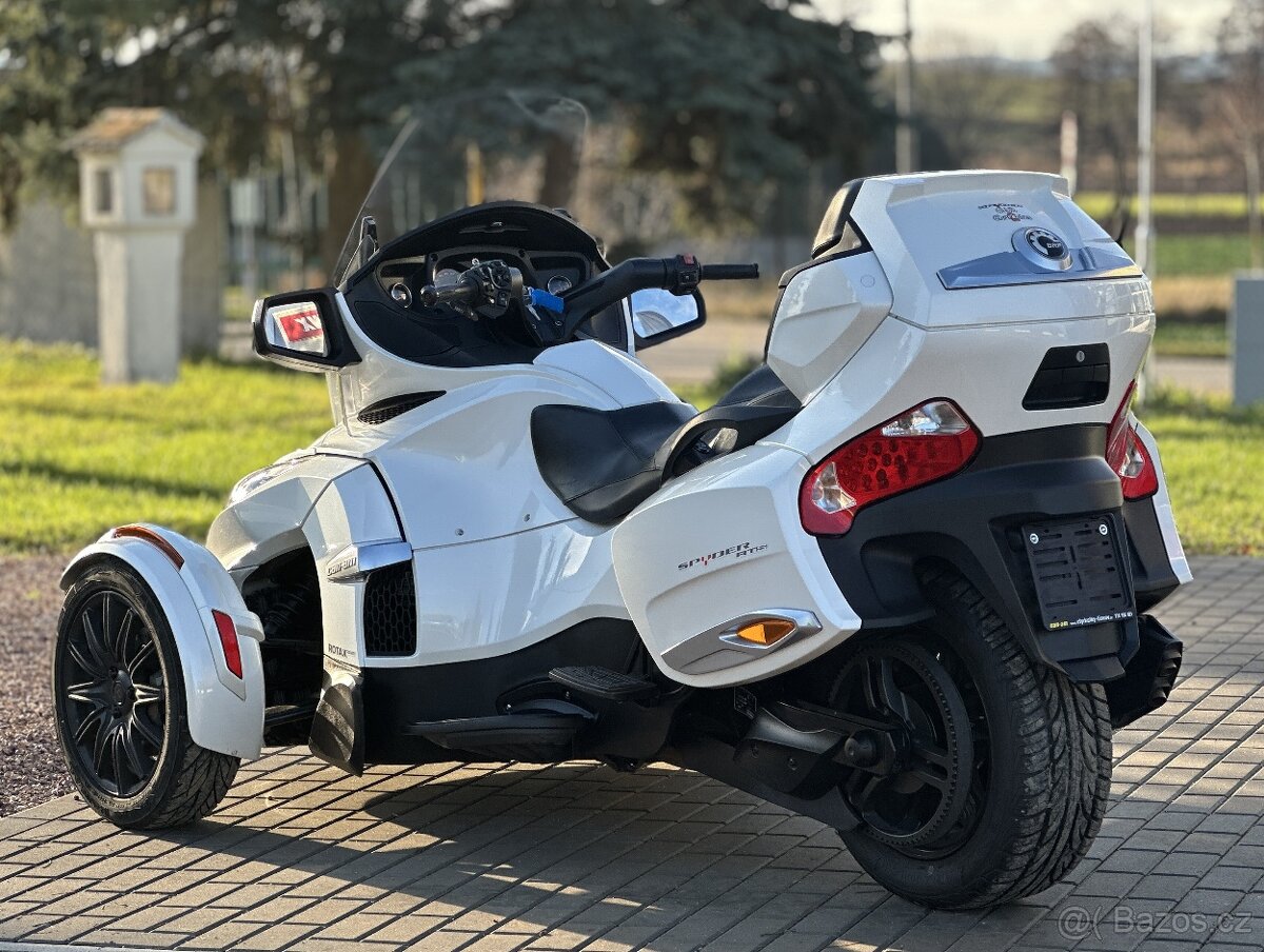 Can-am Spyder 1330 RT S SE6 MY2017 - 3
