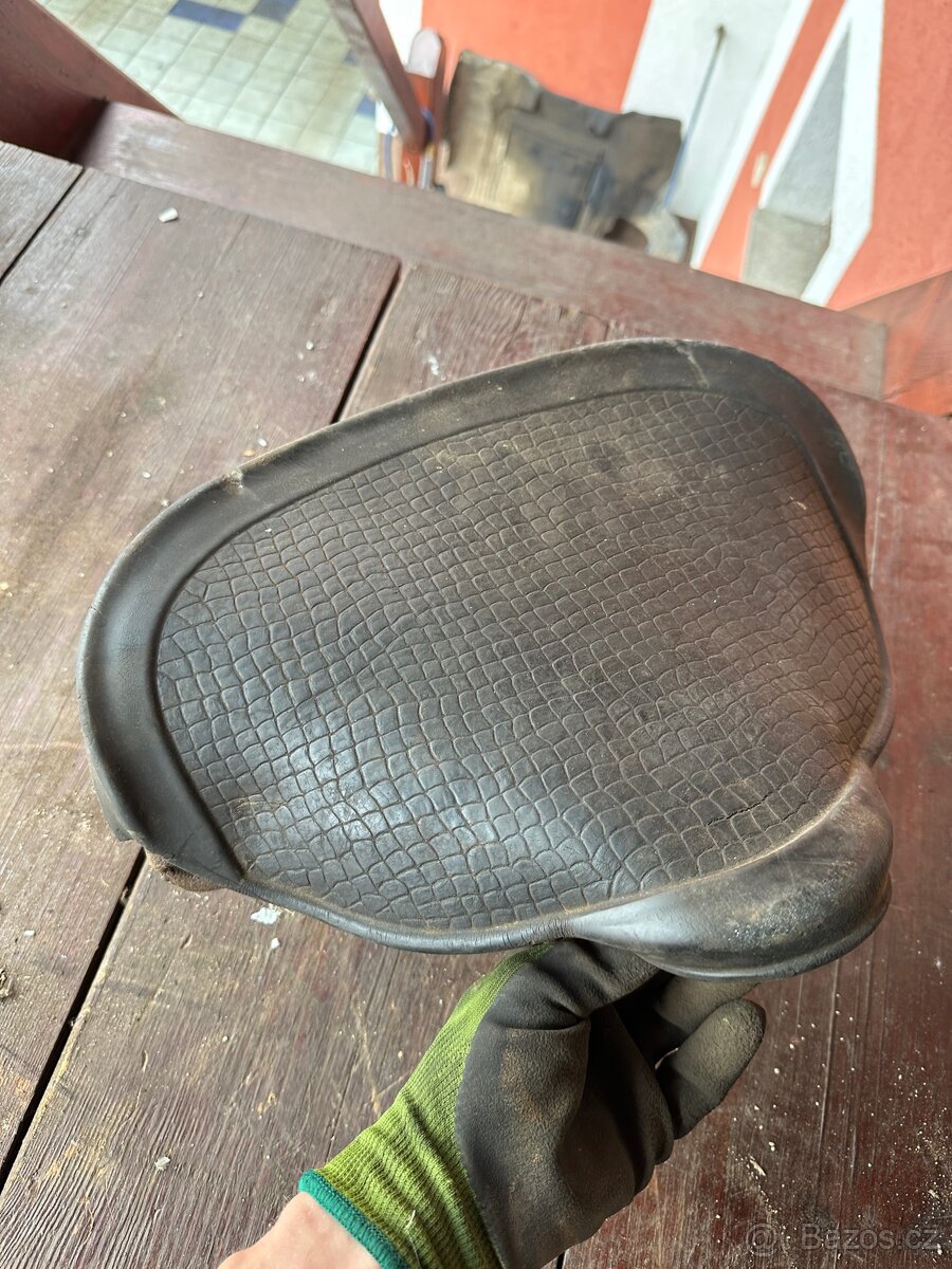 Čz 125T - sedlo - 3