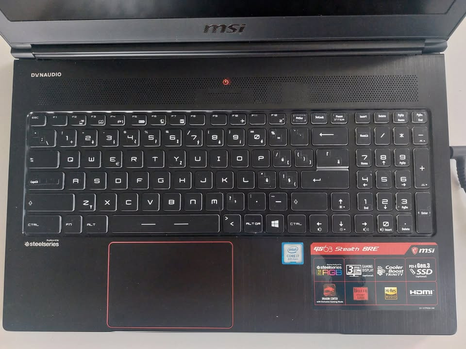 Výkonný notebook MSI – skvělý stav, ideální na práci i hraní - 3