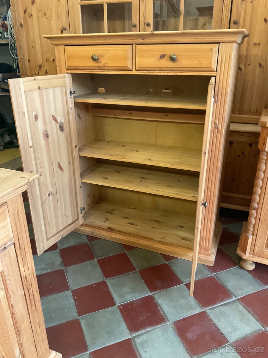 Vysoká komoda vertiko šuplíky - 3