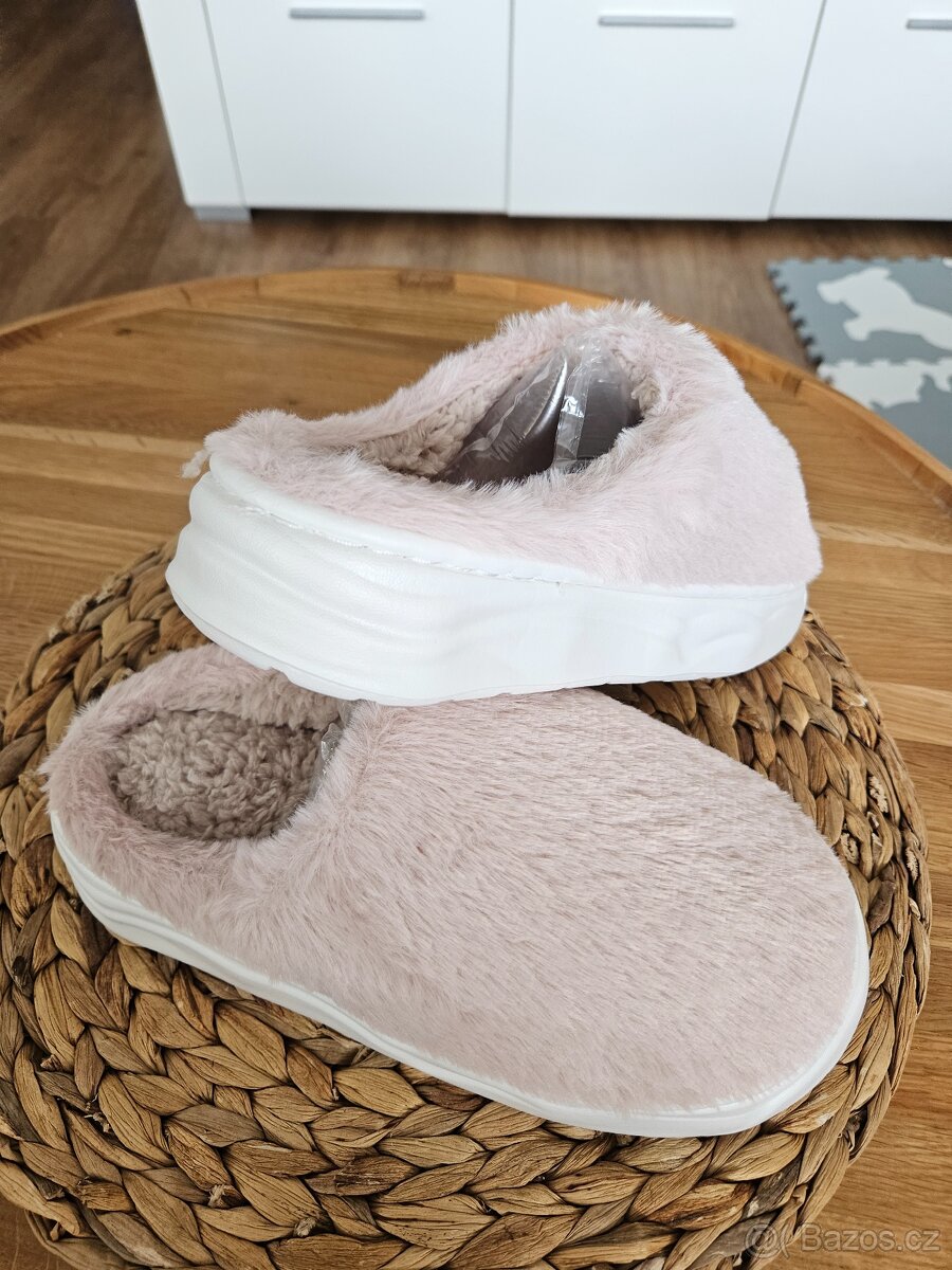 Nové dámské bačkory, velikost 38 - 3