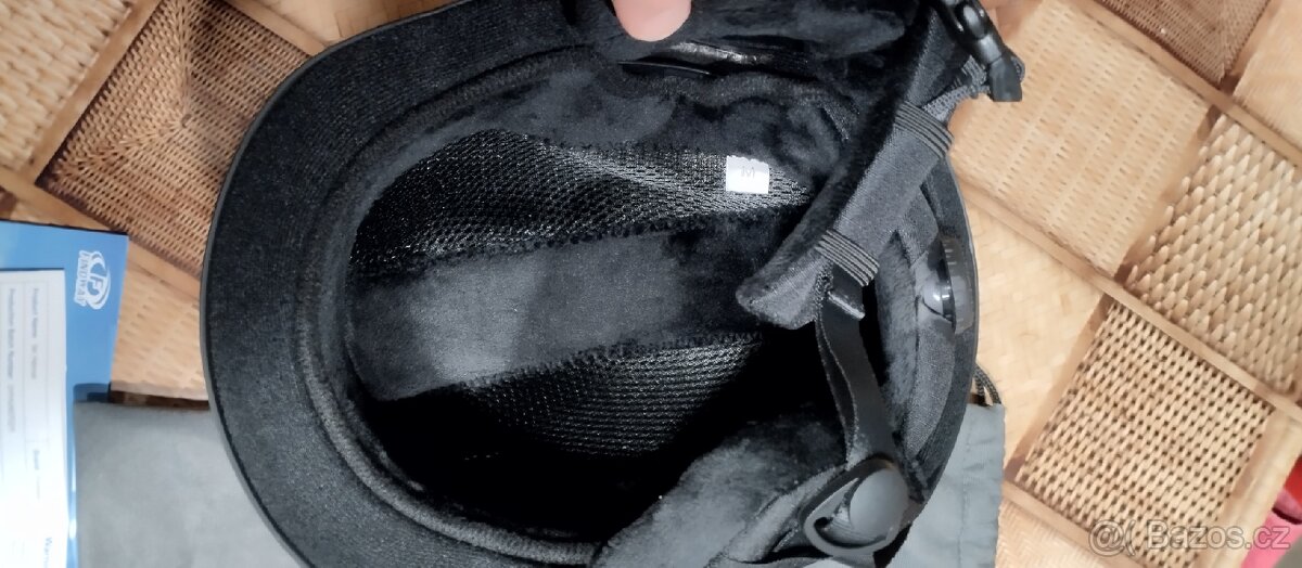 Nová helma na zimní sporty 55-59 cm - 3