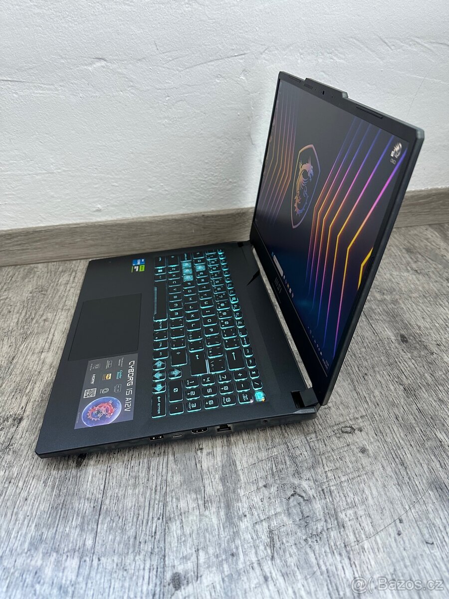 v ZÁRUCE-HERNÍ MAŠINA- MSI CYBORG- i5/RTX 6GB+INtEL/ - 3