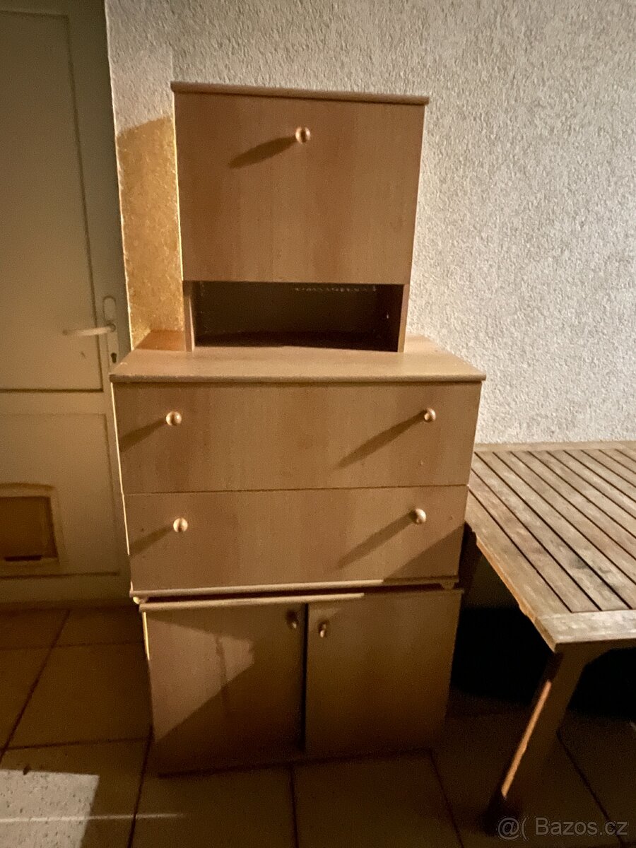 Zbytek obývací stěny - skříňky a šuplíky - 3