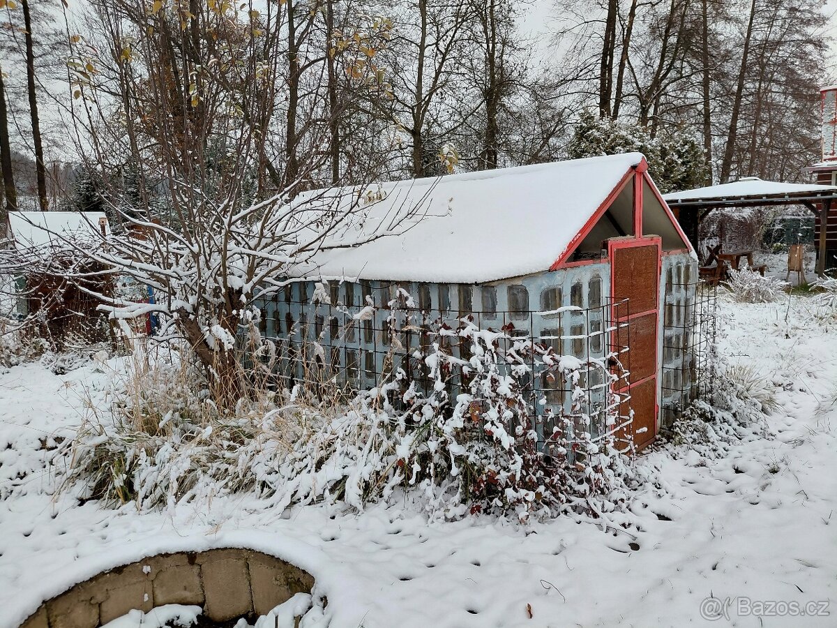 Zahrada s chatkou - 3