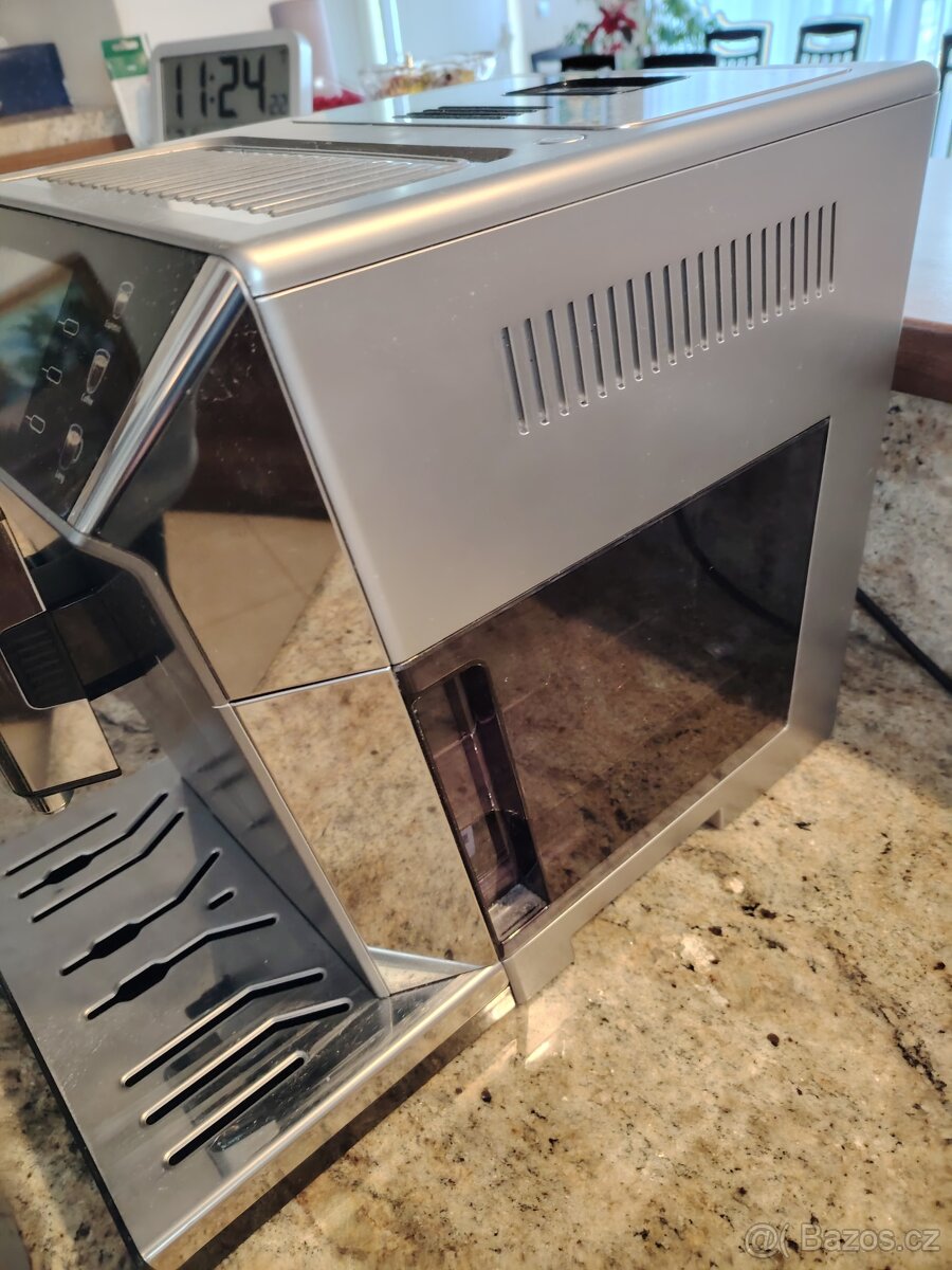 Kavovar DeLonghi PrimaDonna Class NETESNI - 3