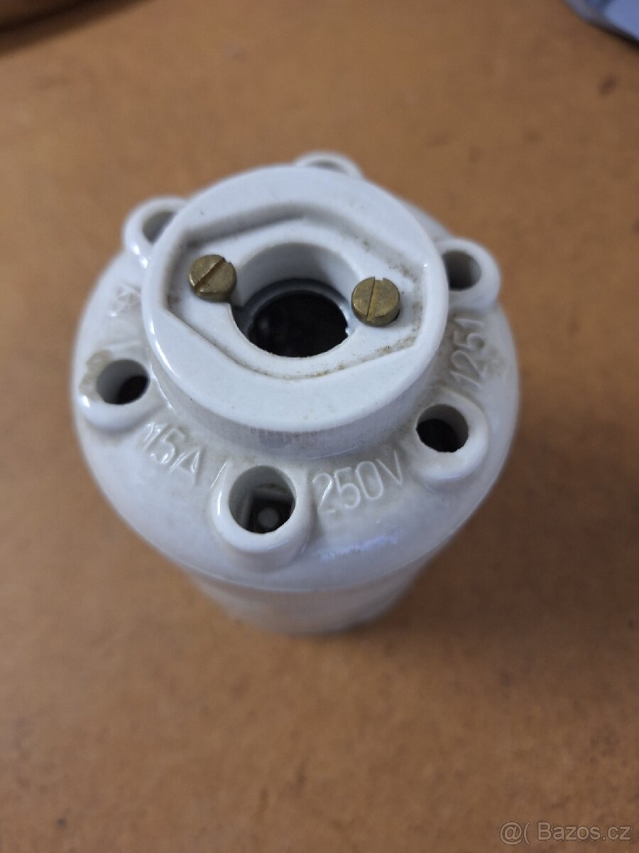 Keramická patice E40 - 3