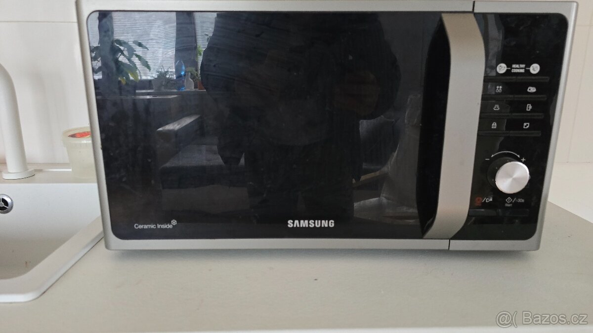 Mikrovlnka Samsung - 3