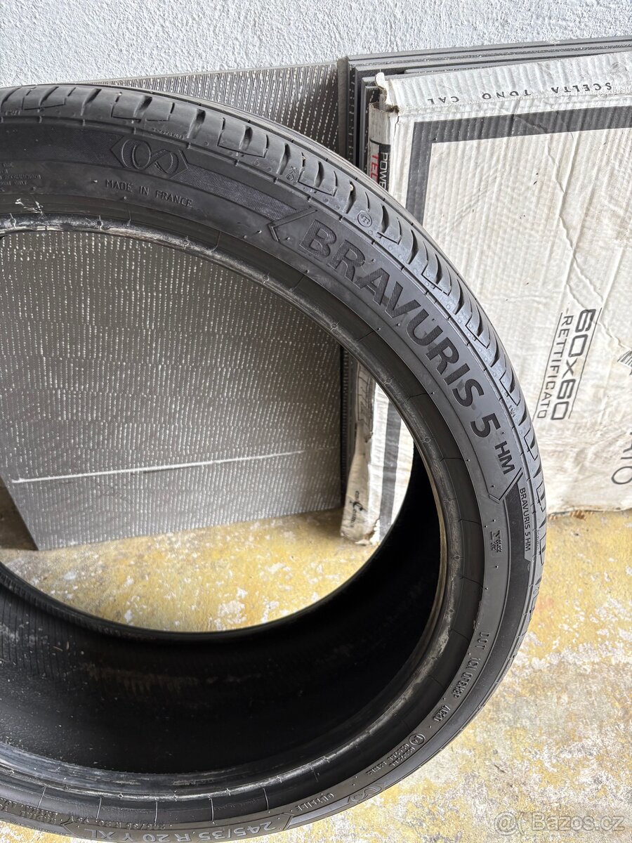 Letní pneu 245/35/20 - 3