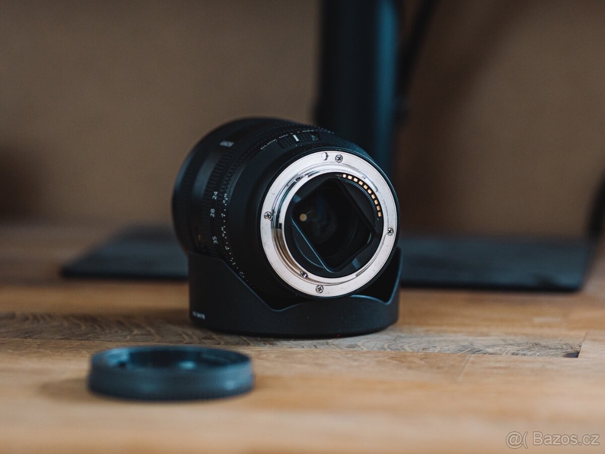 Sony FE 24-50mm f/2.8 G - 3