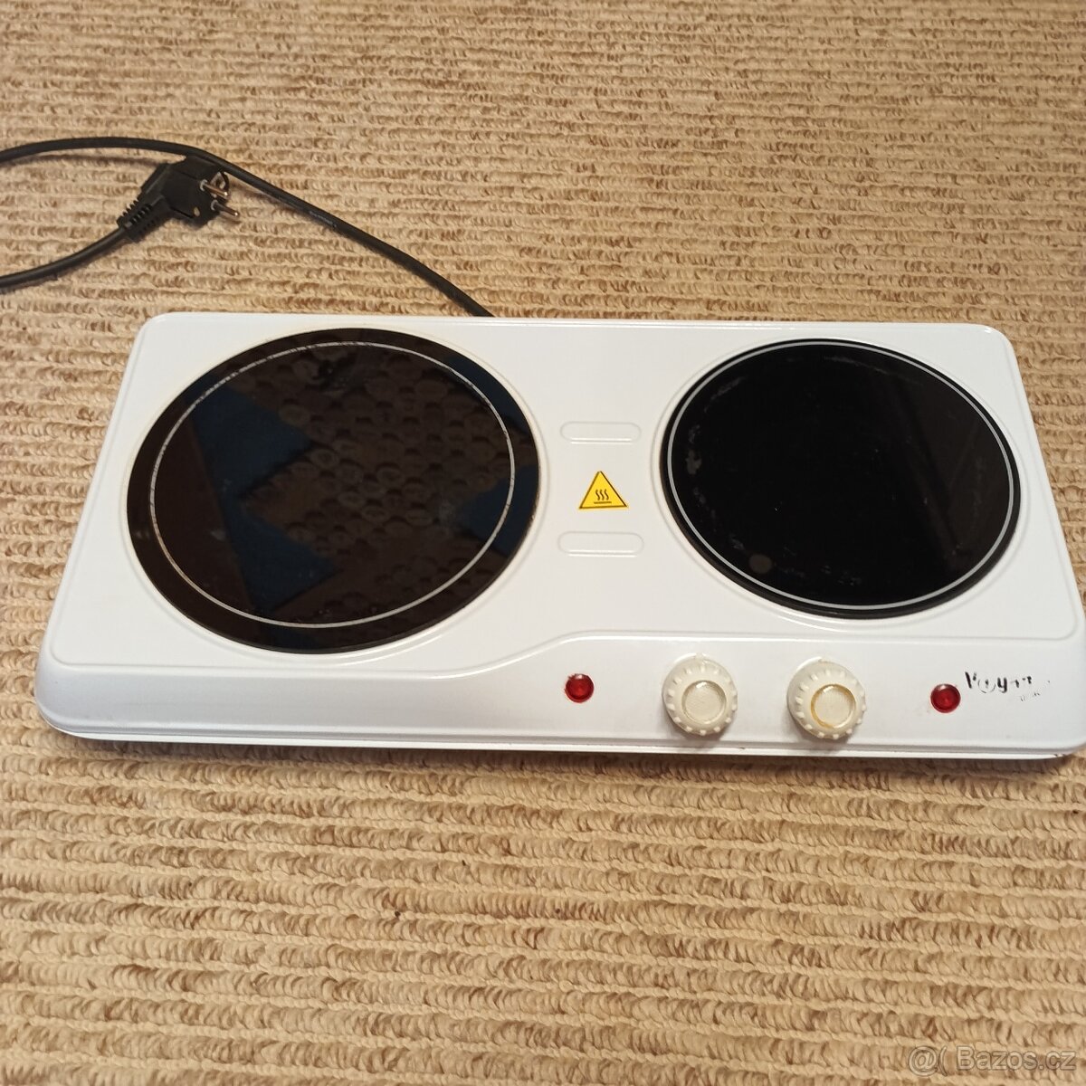 Dvouplotýnkový sklokeramický vařič VIGAN. - 3