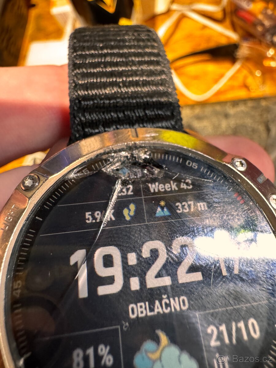 Garmin Fenix 6 rozbite sklo - 3