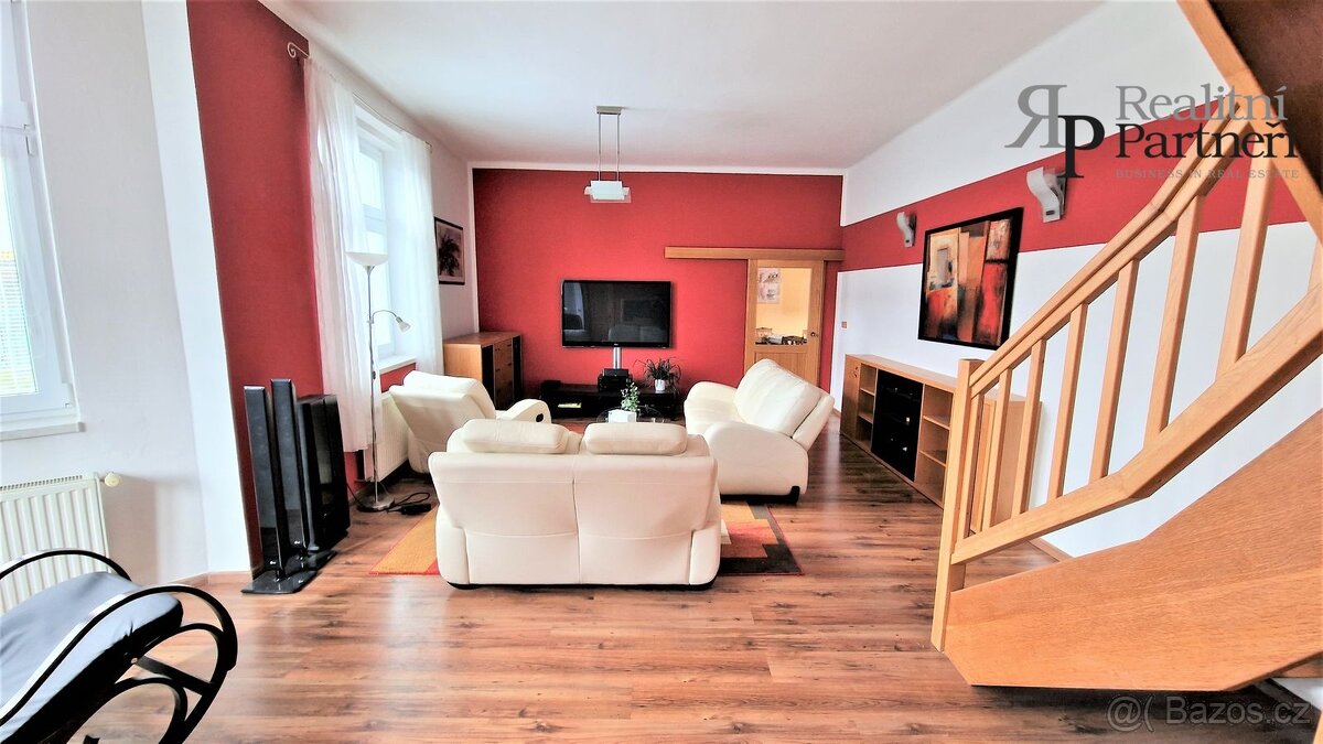 Prodej bytu 4+1 osobní vlastnictví, stará cihlová zástavba, - 3