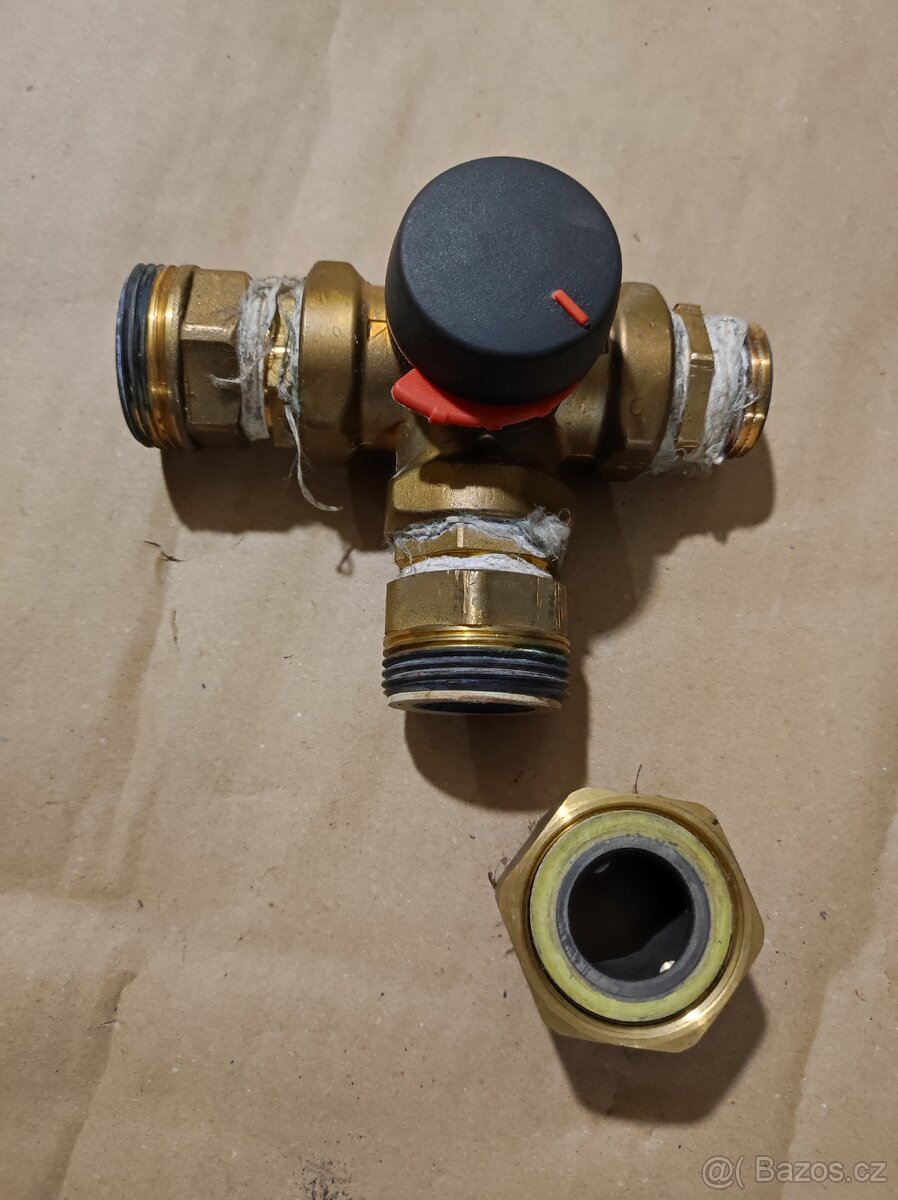 Trojcestny směšovací ventil - 3