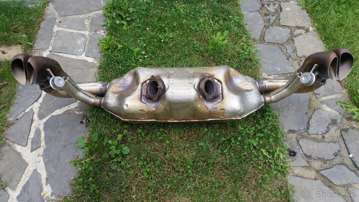 Výfuk Audi R8 koncový díl tlumič - 3