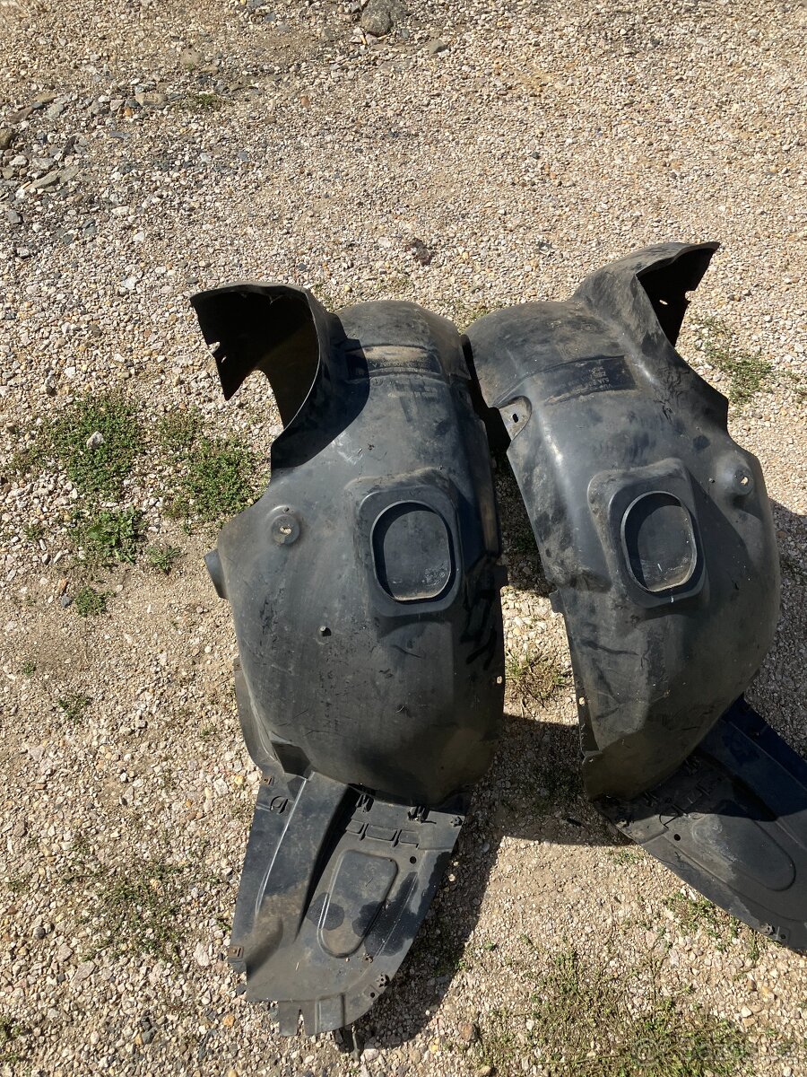 levy pravy predni podbeh podbehy skoda rapid - 3