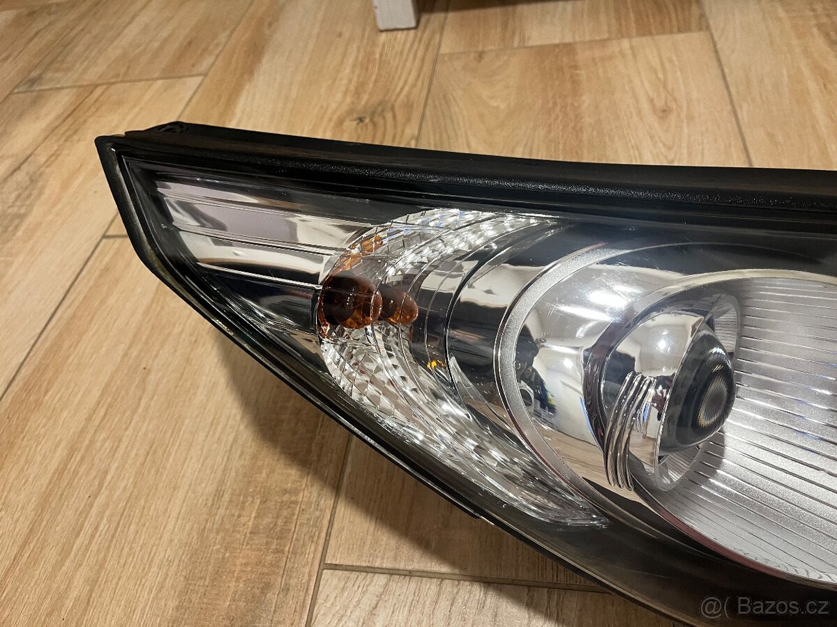 Prave světlo Hyundai ix35 - 3