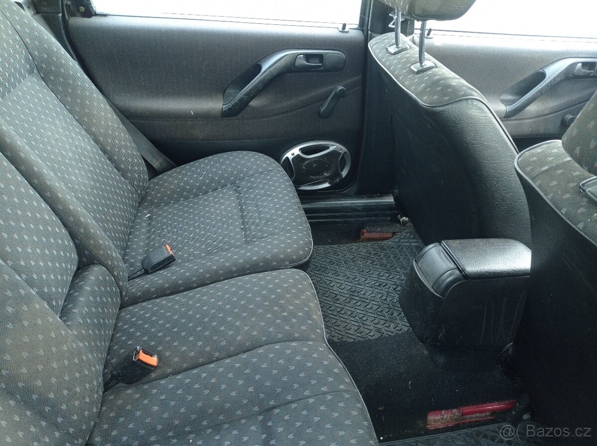 VW Passat 1.9 TDI 66kw rok 94 - 3