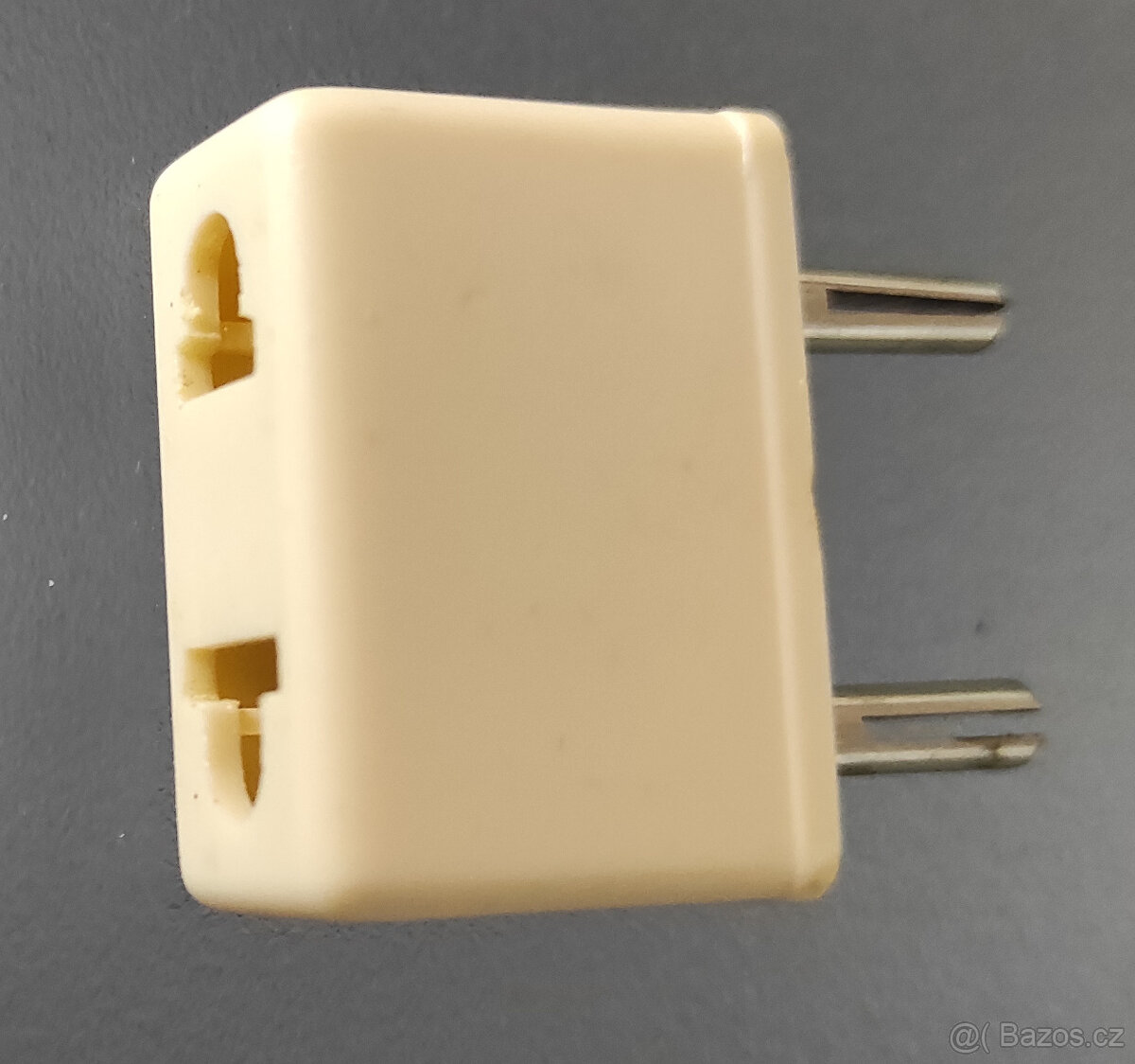 adaptér pro US spotřebiče do CZ zásuvek - 3