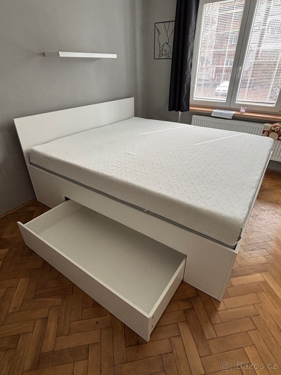 Postel s matrací Jysk 180x200 - 3