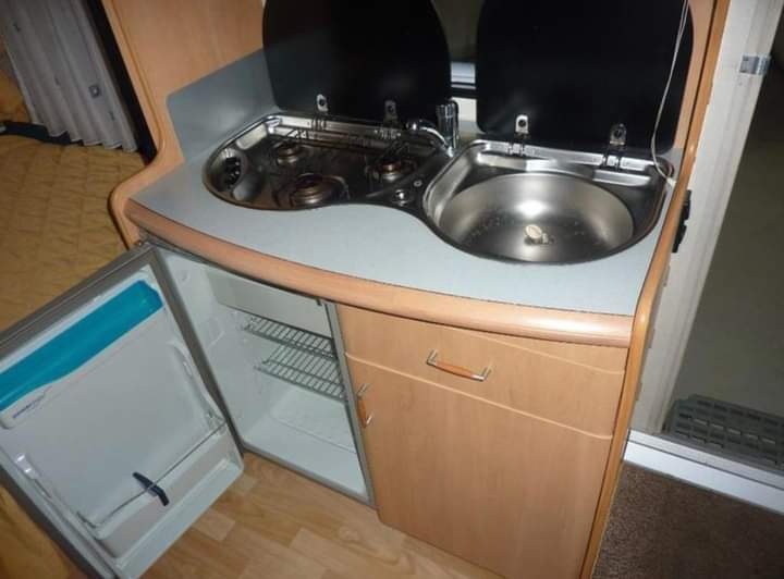 Prodám karavan Hobby 450 - 3