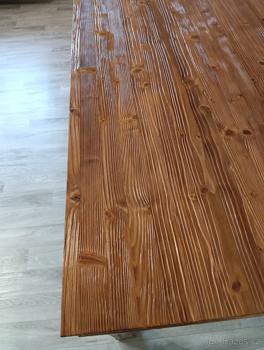 Jídelní stůl - 3