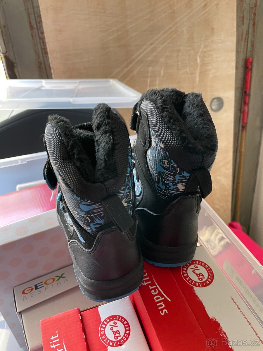 PRODÁNO, BOTY LOAP, VELIKOST 29, JAKO NOVÉ - 3